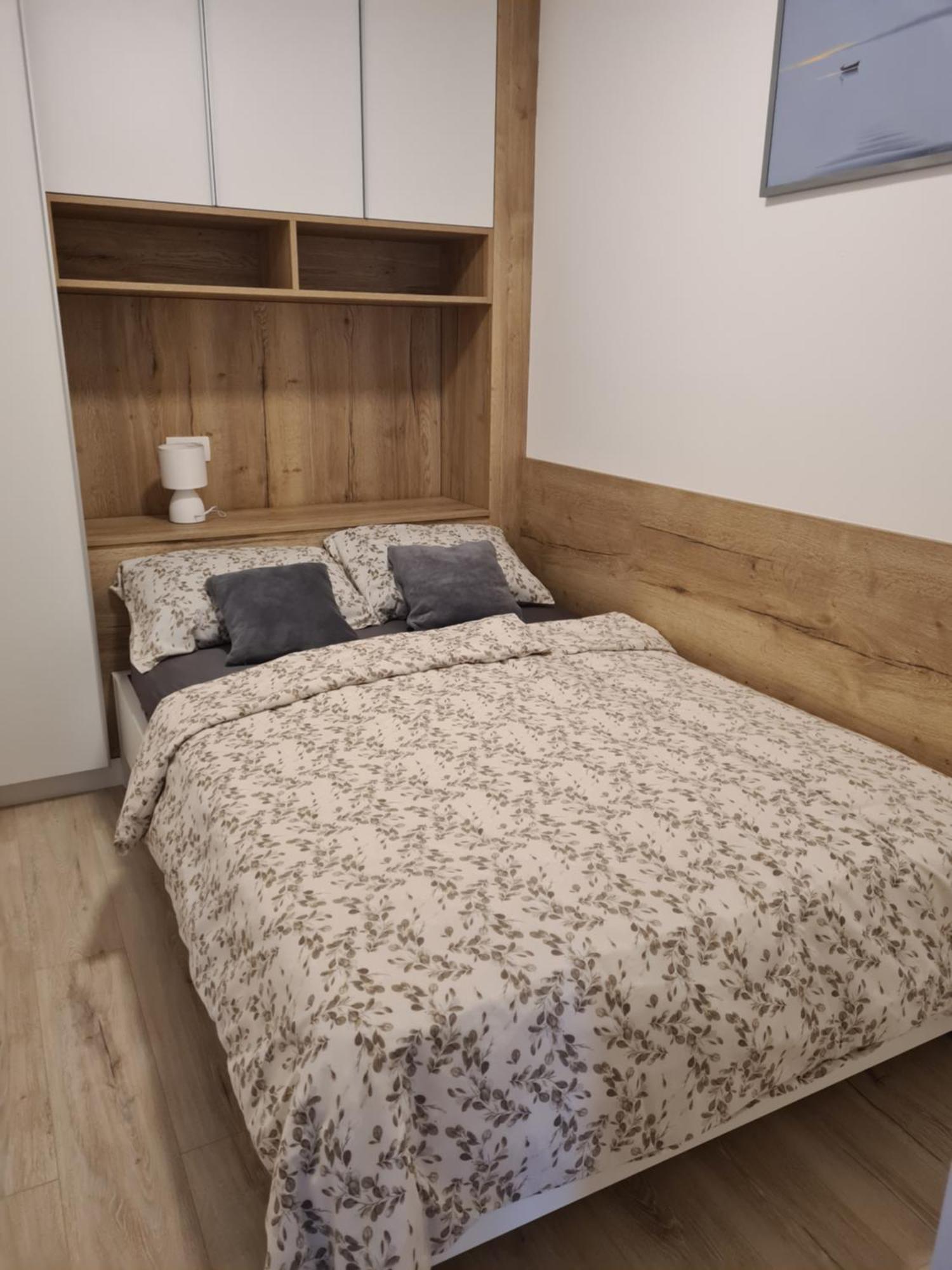 Apartments Petrovic Šilo Екстериор снимка